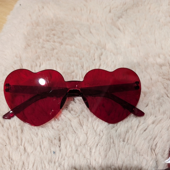 Heart Glasses Set of 12 - Picture 2 of 2